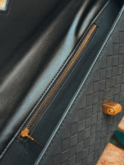SOPHIA BLACK CLUTCH