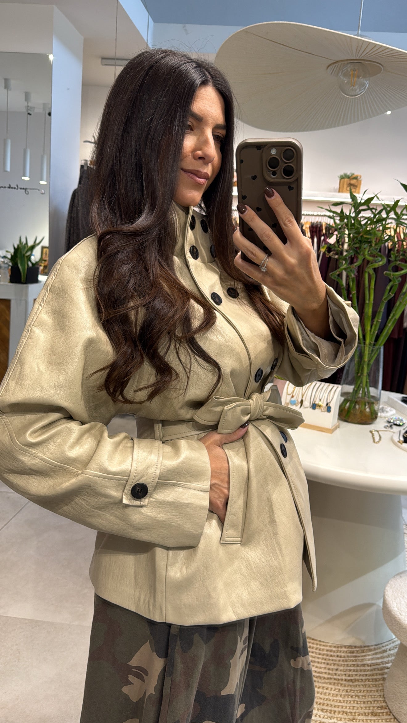 BEIGE LEATHER SHORT TRENCH JACKET