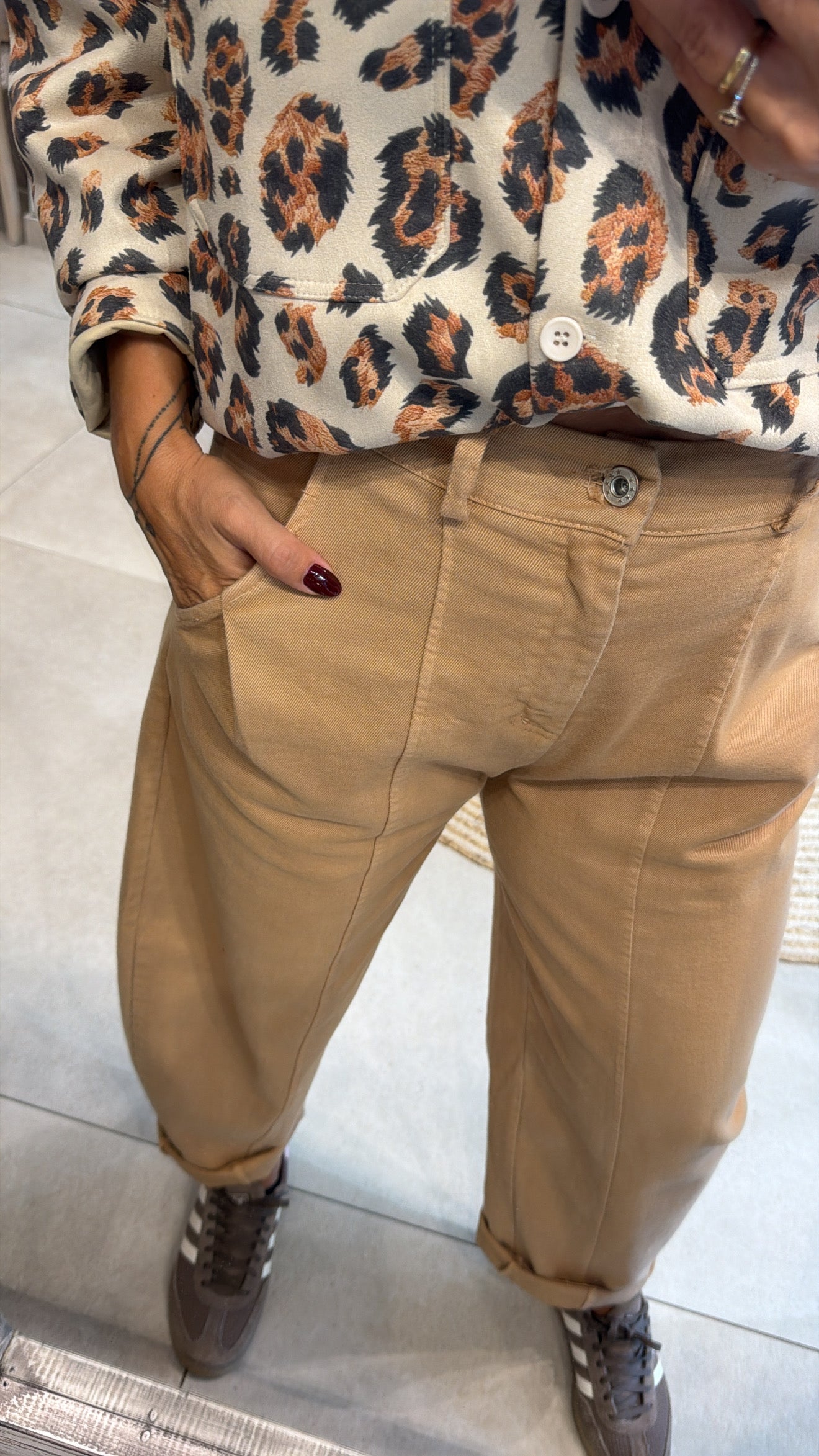 CAMEL HIGH-WAISTED SLOUCHY TROUSERS