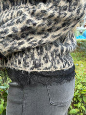 LEOPARD LACE DETAIL KNITTED SWEATER