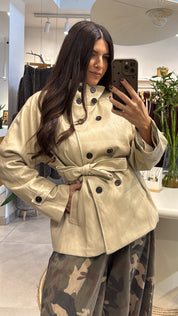 BEIGE LEATHER SHORT TRENCH JACKET