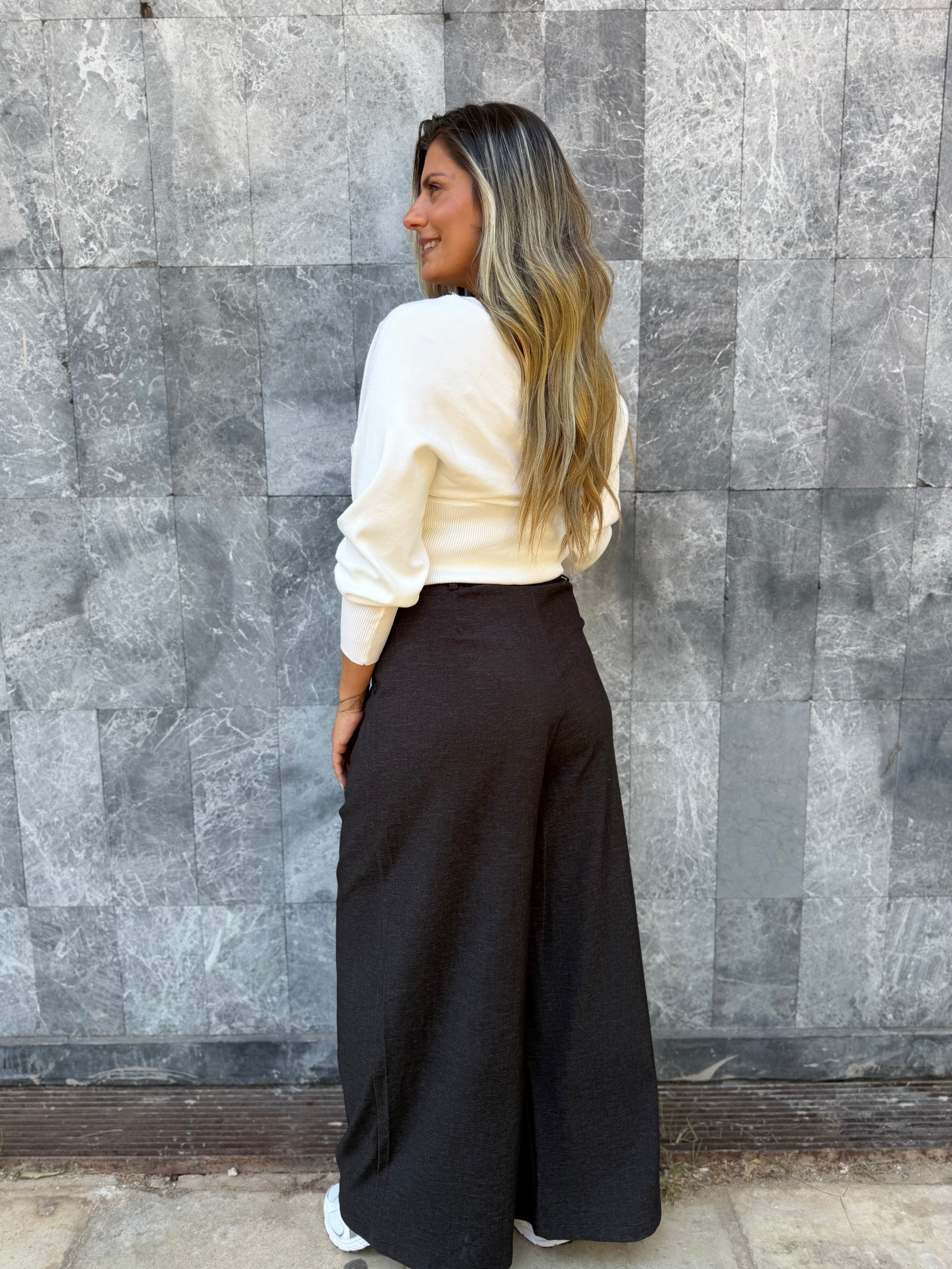 GREY PLEADED WIDE-LEG TROUSERS